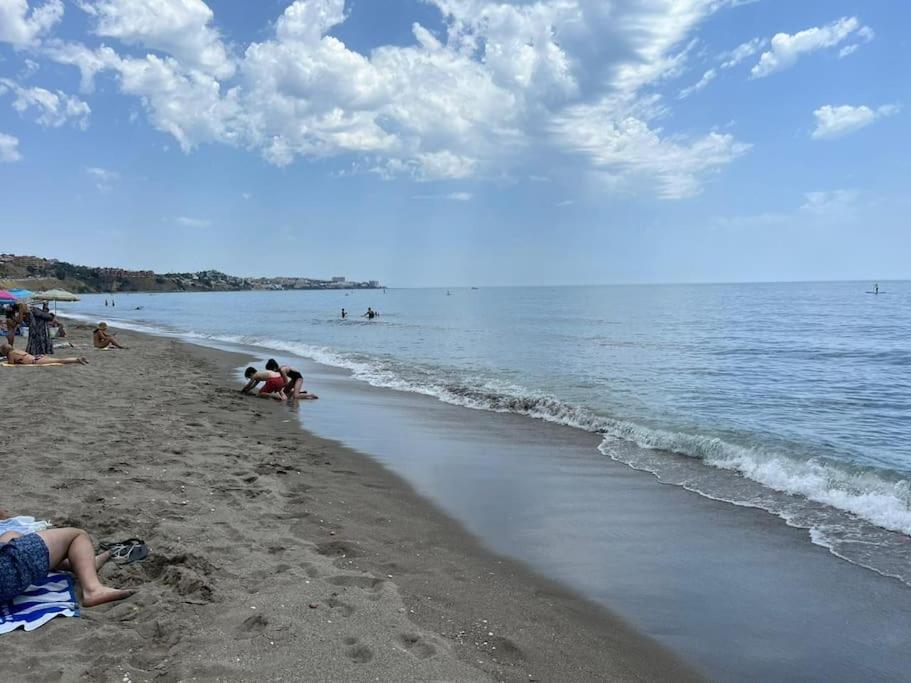 Apartamento En Playa Carvajal Fuengirola Luaran gambar