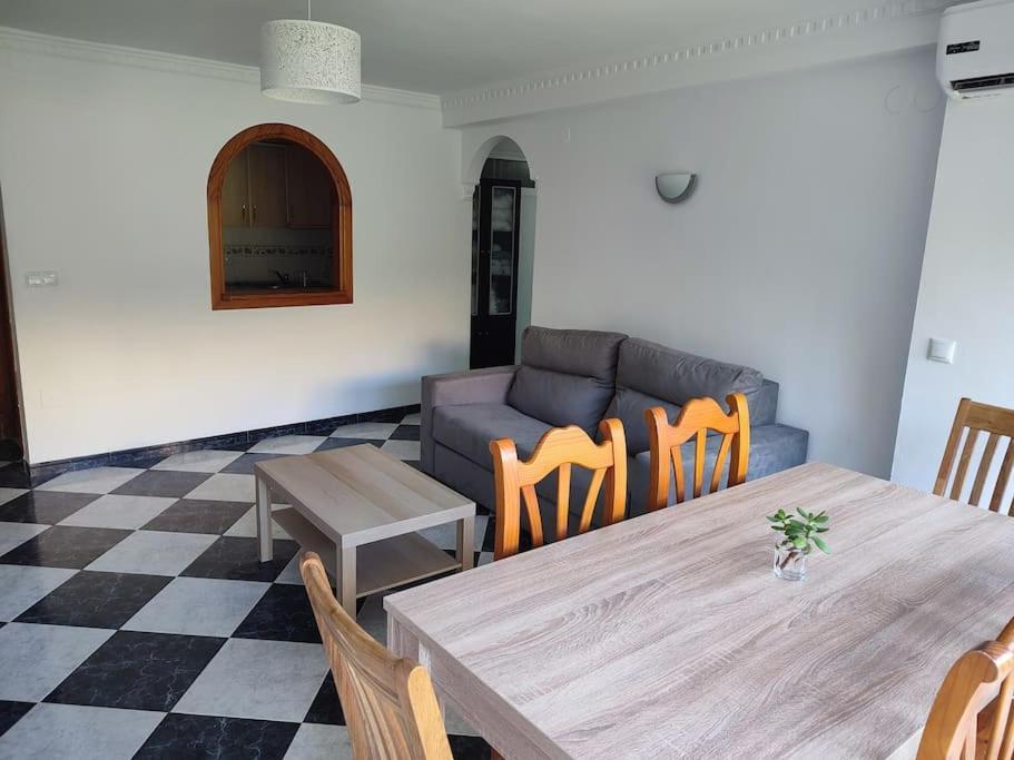 Apartamento En Playa Carvajal Fuengirola Luaran gambar