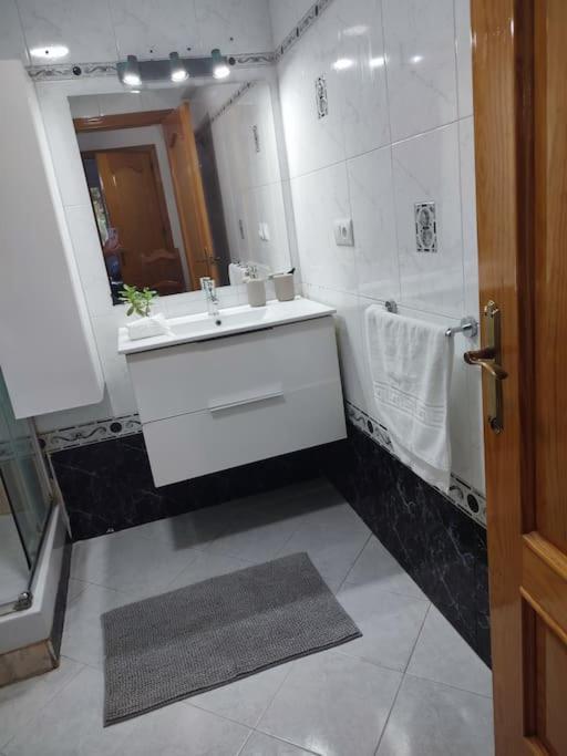 Apartamento En Playa Carvajal Fuengirola Luaran gambar